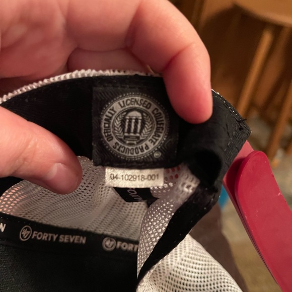 Child’s Arkansas Razorback flat bill hat - Picture 5 of 7